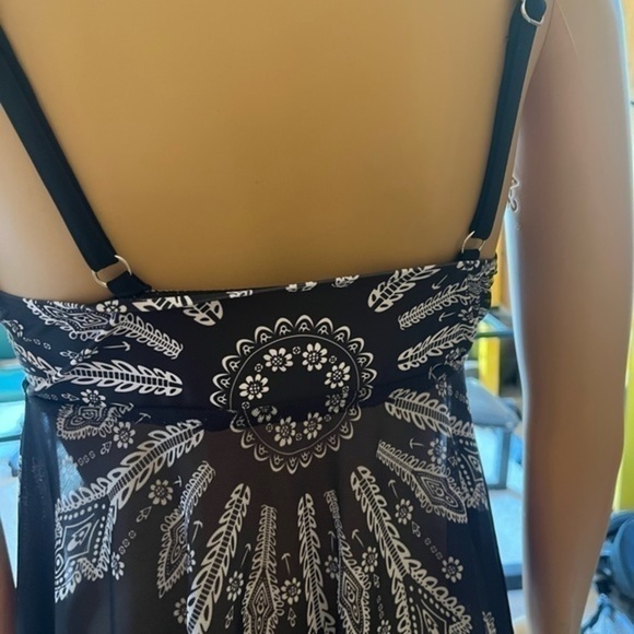 Women Print Susperder Swimwear / spaghetti, strap, top with padded bra area - Picture 5 of 9